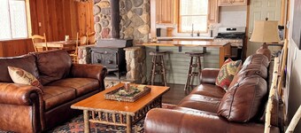 Hay Lake Hideaway a Family Friendly Northwoods Retreat!