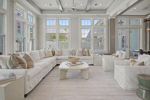 Smart TV, fireplace - Luxurious 8-Bedroom with Private Pool, Enchanting Courtyard and Game Room (Rosemary Beach)