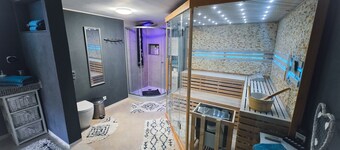 Apartment "Klein Waldseele" with Private Garden and Wi-Fi