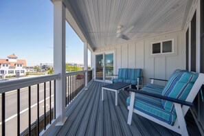 Property grounds - NEW TO VRBO-STYLISH DIGS-3 BR, 3,5 BA,ELEVATOR-109 Houston,STEPS TO DEWEY BCH (Dewey Beach)