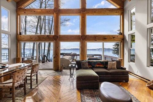 Whispering Waters Retreat in Kings Beach