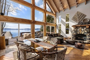 Dining - Whispering Waters Retreat in Kings Beach (Kings Beach)