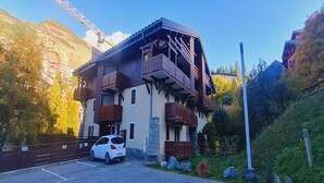 Apartment | Exterior - Chalets D'or E Ndeg216 -3p5 (Les Deux Alpes)