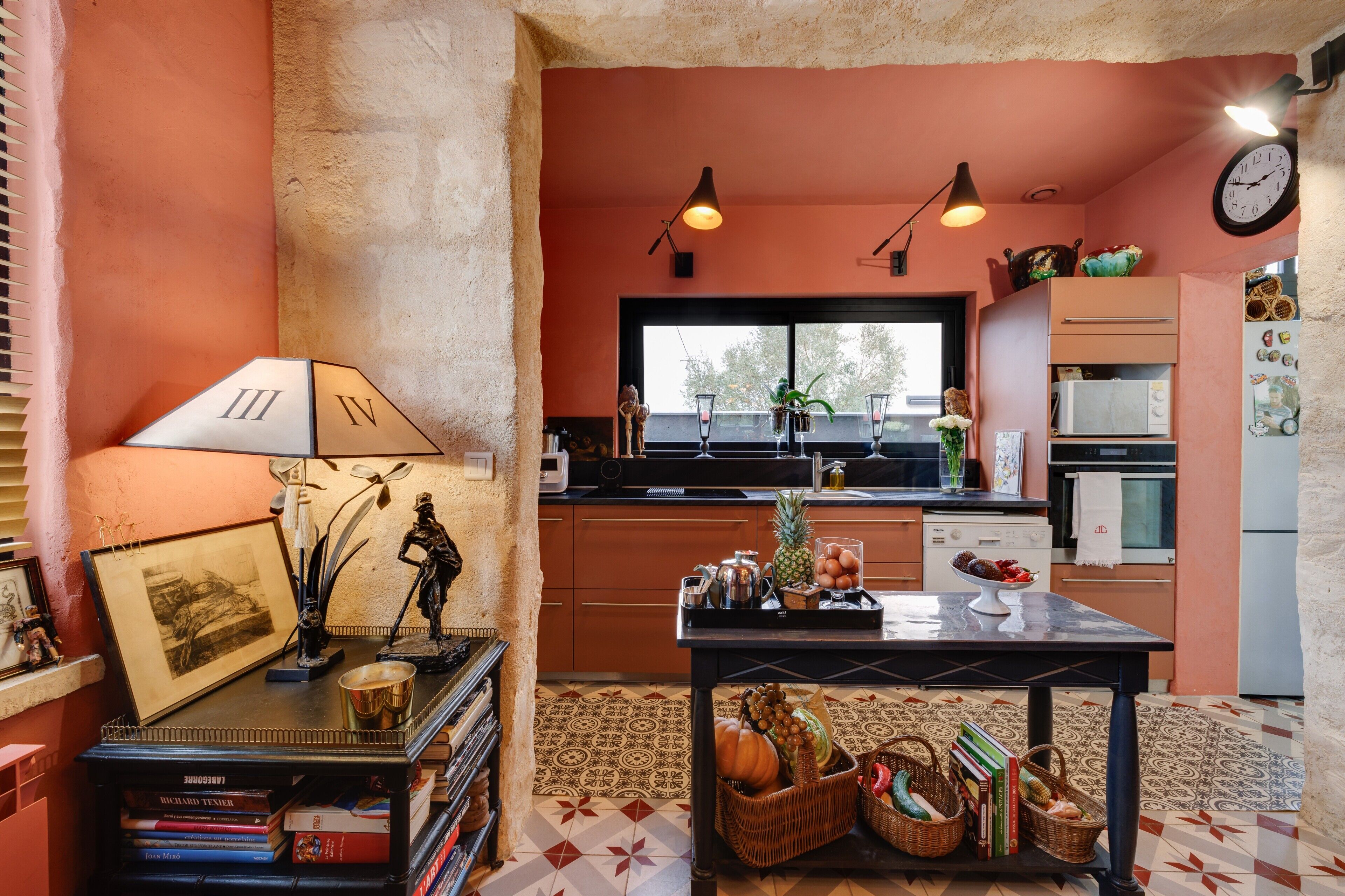 Fridge, microwave, coffee/tea maker, electric kettle