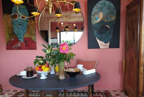 تناول الطعام