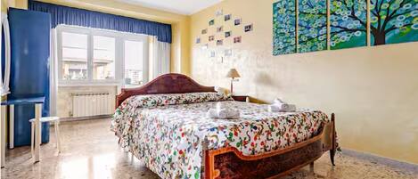 3 chambres, fer et planche Ă repasser, lit parapluie, Wi-Fi