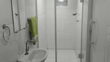 Family House, Kitchen, Garden View | Bathroom