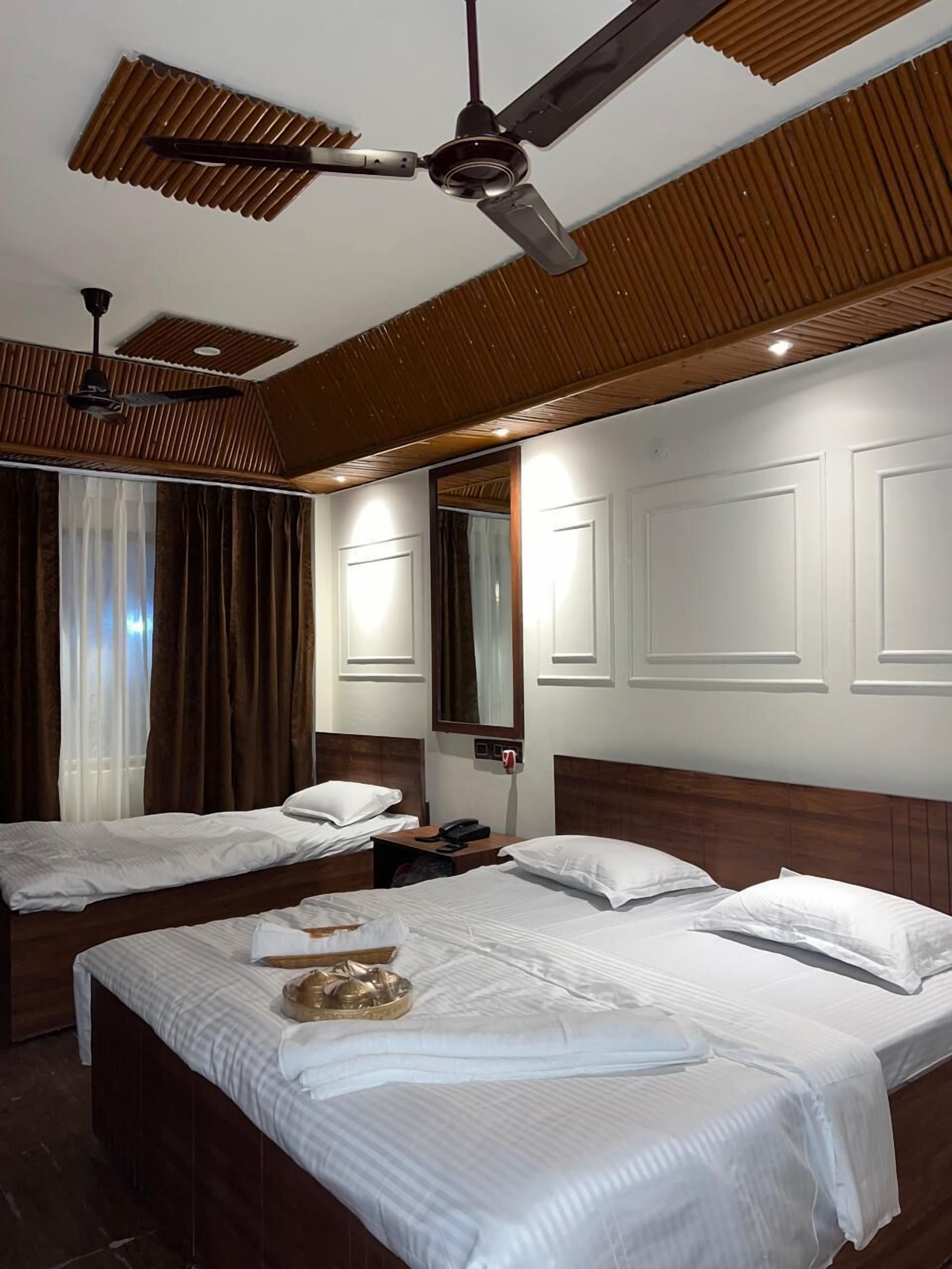 مكواة/لوح كي وواي فاي مجانًا