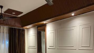 مكواة/لوح كي وواي فاي مجانًا