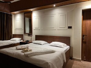 Camera quadrupla | Ferro/asse da stiro, Wi-Fi gratuito