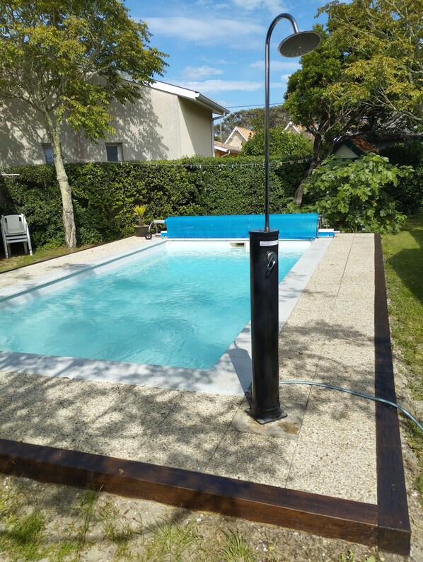 Piscine extérieure, piscine chauffée