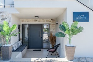 Exterior - Stone Project 2 (Rethymno)