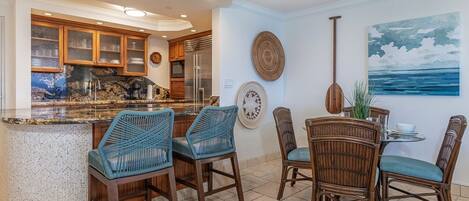 Condo, 1 Bedroom | Dining