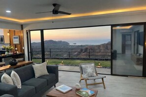 Interior - Villa Brisa Azul - Incredible Ocean Views (Playas Del Coco)