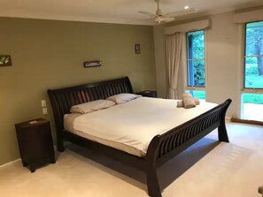 3 Schlafzimmer, Bügeleisen/Bügelbrett, WLAN, Bettwäsche