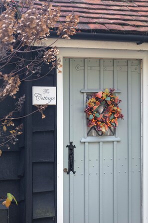 تفاصيل الفندق من الخارج