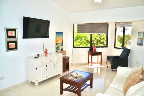 Cozy beach apartment in Costambar