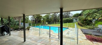 Coffs Harbour, country house with private pool