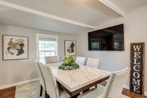 House (2 Bedrooms) | Interior - 2 Mi to Dtwn: Stylish Family Home in Waco! (Waco)