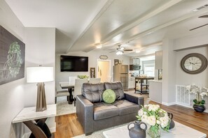 House (2 Bedrooms) | Interior - 2 Mi to Dtwn: Stylish Family Home in Waco! (Waco)