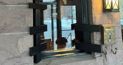 NH2: Spacious 2BR Apt