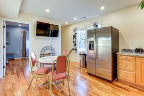 House (5 Bedrooms) | Interior - 6 Mi to Dtwn New Haven: Duplex w/ Shared Yard (West Haven)