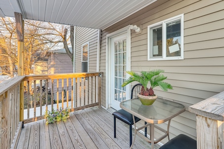 House (5 Bedrooms) | Interior. 6 Mi to Dtwn New Haven: Duplex w/ Shared Yard