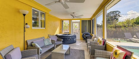 House (2 Bedrooms) | Interior