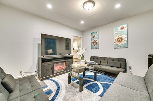 Walk to Local Eats! Updated Schenectady Apartment
