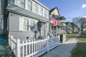 Apartment (2 Bedrooms) | Interior - 2 Mi to Union College! Newly Renovated Apartment (Schenectady)