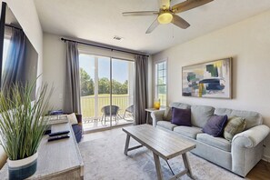 Apartment (2 Bedrooms) | Interior - 2BR Condo on Golf Course w/ Pool & Tennis Court (Myrtle Beach)
