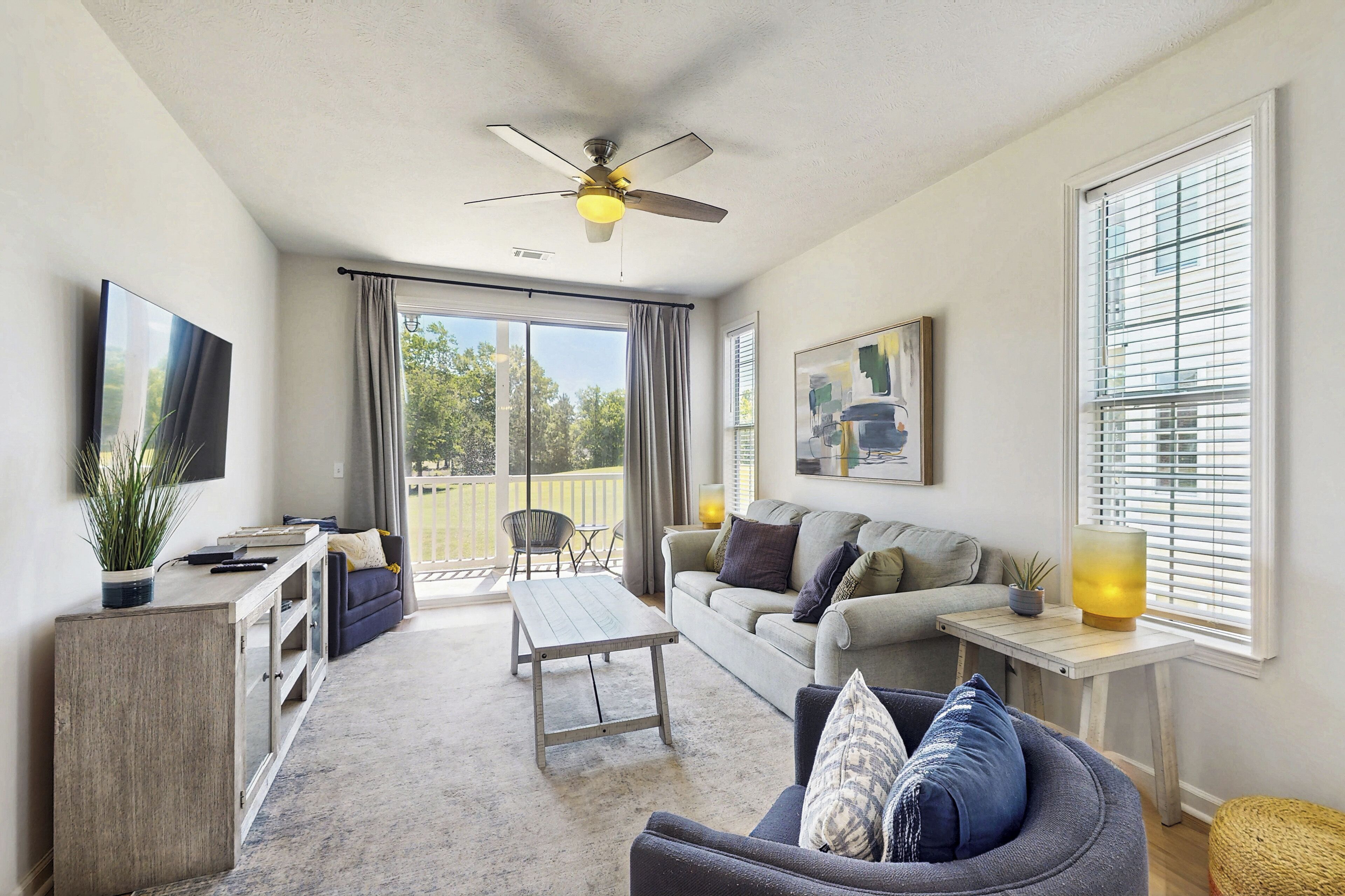 Apartment (2 Bedrooms) | Front of property