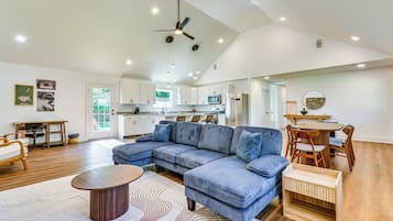 House (3 Bedrooms) | Front of property