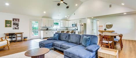 Rumah (3 Bedrooms) | Bagian depan properti