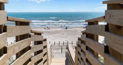 This coastal home is pet friendly and has everything you will need for your part