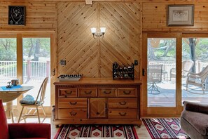 House (1 Bedroom) | Interior