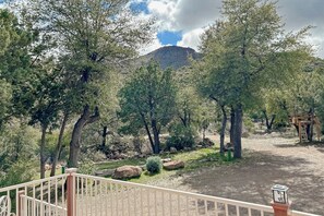 House (1 Bedroom) | Interior - Cool 1BR Near Lake & National Forest w/ Treehouse (Miami)