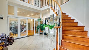 House (5 Bedrooms) | Bahagian dalam