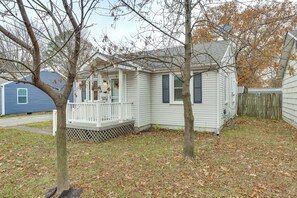 House (2 Bedrooms) | Interior - 2 Mi to Dtwn Paducah! Family Getaway w/ Yard (Paducah)