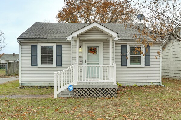 House (2 Bedrooms) | Front of property - 2 Mi to Dtwn Paducah! Family Getaway w/ Yard (Paducah)