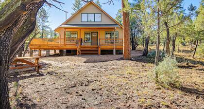 Peaceful Blue Ridge Cabin w/ Wraparound Deck!