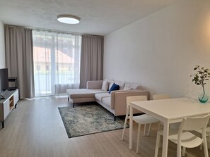 舒適公寓, 陽台, 城市景觀 | 起居區