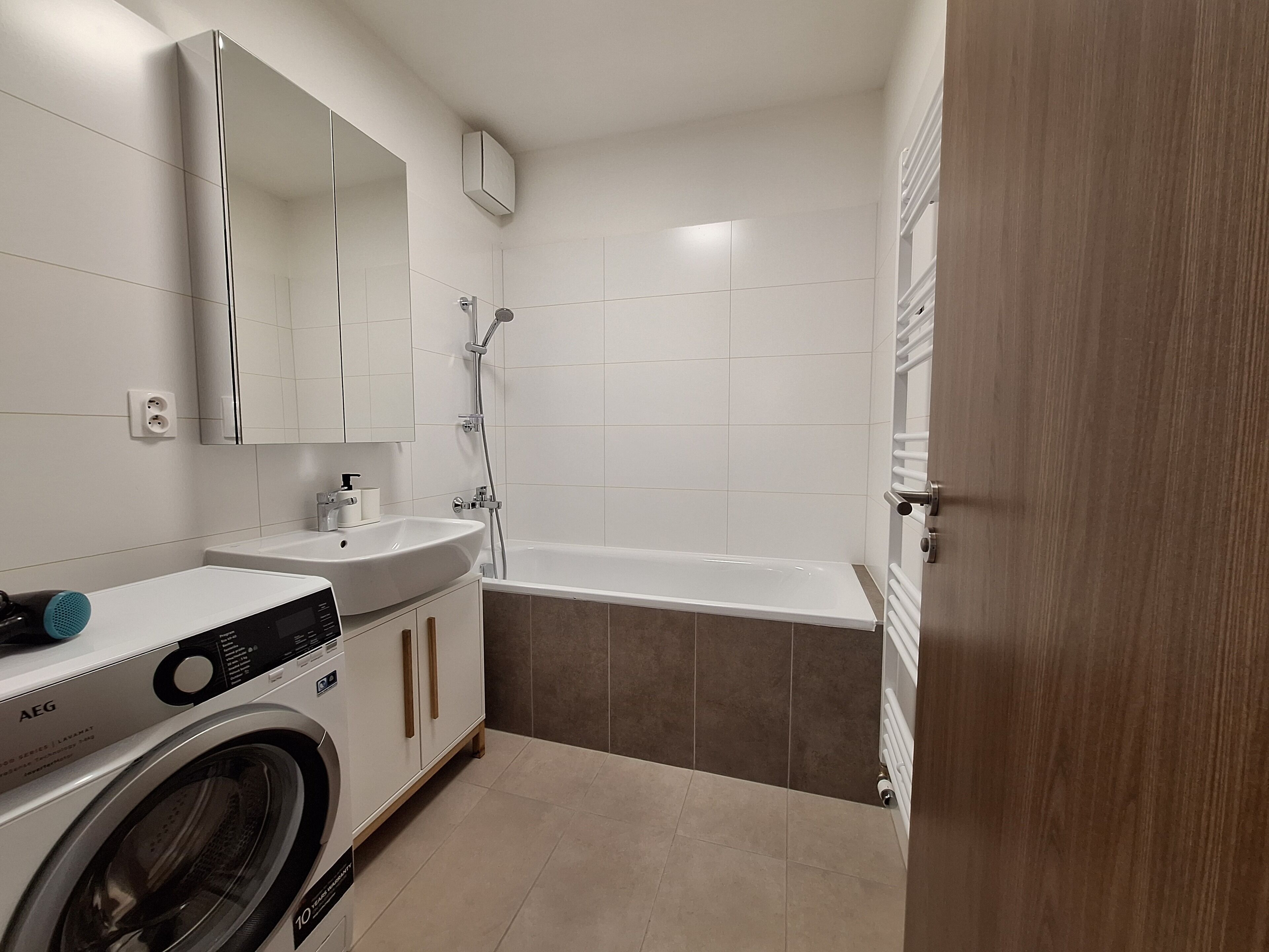 Comfort Apartment, Balcony, City View | Bathroom