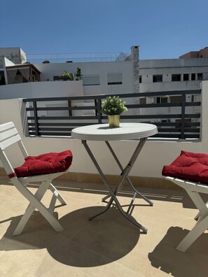 Property grounds - Modern City-Center Studio, 500m from Mohamed V Stadium - Pavilion 41-. (Casablanca)
