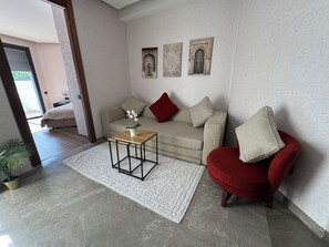 Interior - Modern City-Center Studio, 500m from Mohamed V Stadium - Pavilion 41-. (Casablanca)