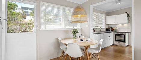 Fridge, microwave, oven, coffee/tea maker