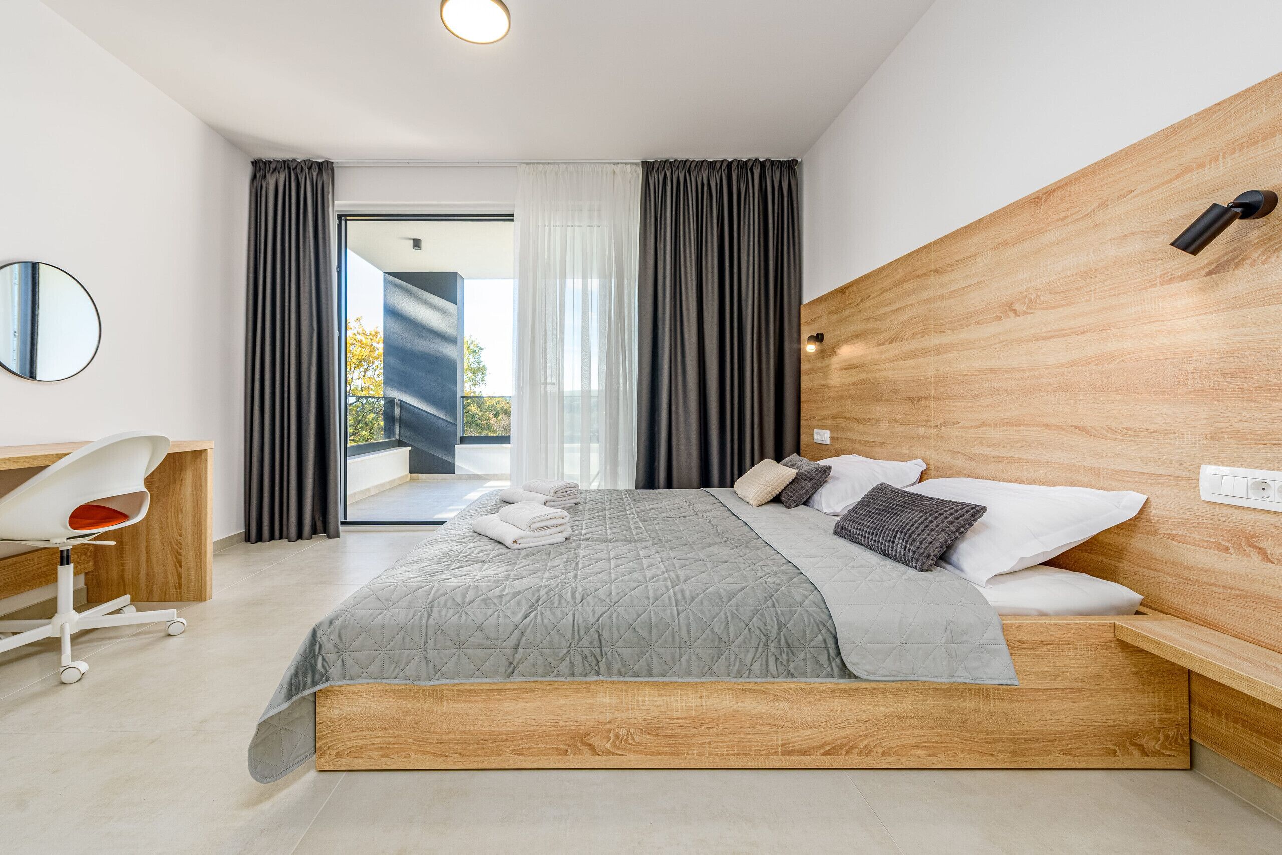 In-room safe, iron/ironing board, free WiFi, bed sheets