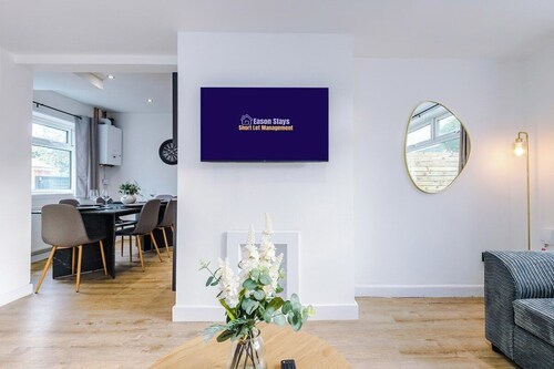 M22 | Near Airport | Parking | WiFi | 15% Off