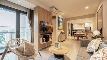 Family Suite, 3 Bedrooms, Club Lounge Access, City View | Egyptian cotton sheets, premium bedding, down comforters