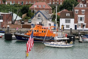 الإطلالة من المنشأة